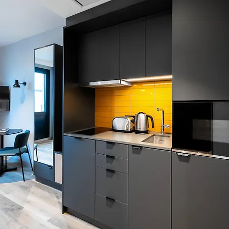 Staycity Aparthotels Frankfurt Airport