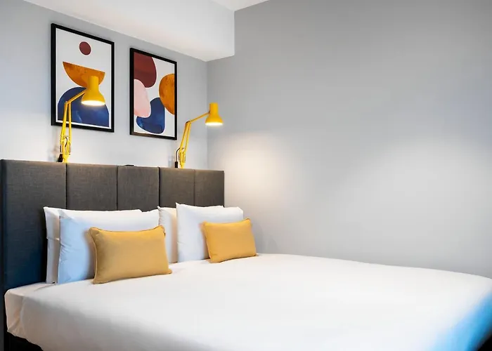 Staycity Frankfurt Airport 4*