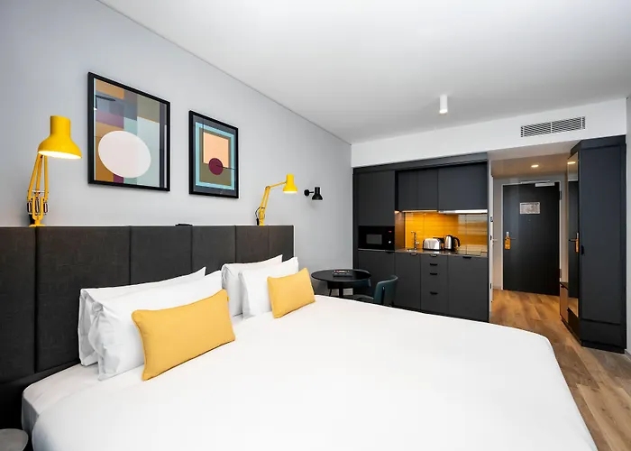 Staycity Frankfurt Airport 4* Frankfurt am Main