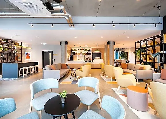 Hotel Staycity Frankfurt Airport 4*