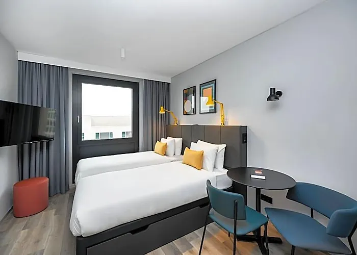 Staycity Frankfurt Airport Hotel 4*